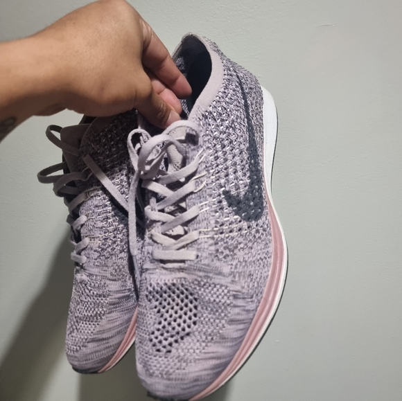 Nike flyknit racer lavender size 10us - Picture 2 of 5